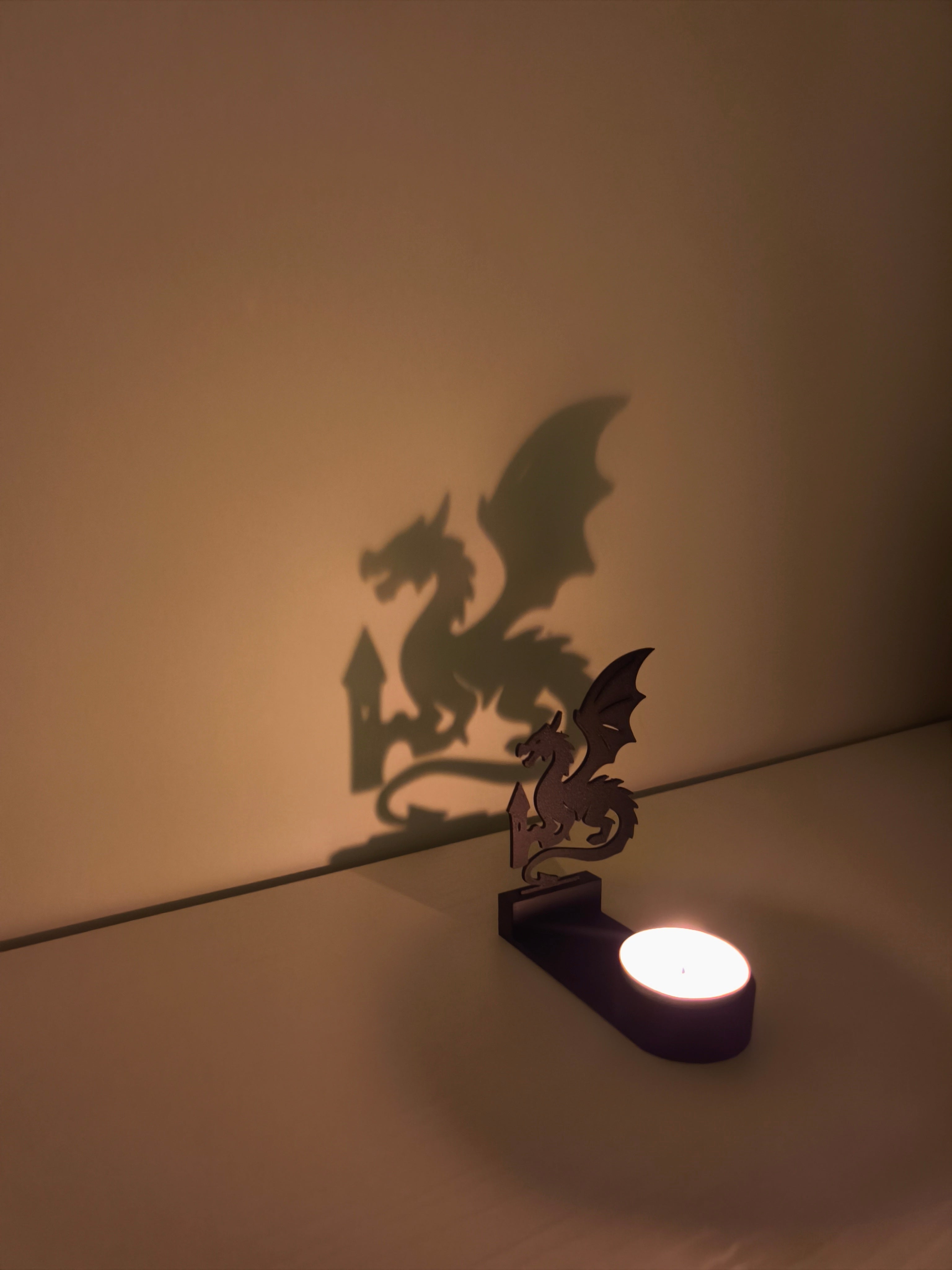 Efsanevi Ejderha ve Kale Temalı Gölgeli Mumluk | Fantastik 3D Gece Lambası