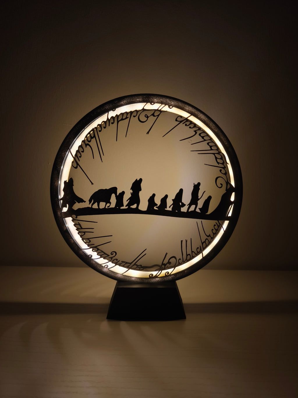 Yüzüğün Kardeşliği: Orta Dünya Temalı 3D LED Lamba