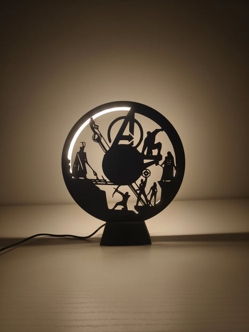 Avengers Kahramanlar Serisi: Dekoratif Siluet LED Lamba – Lambadess Özel Tasarım