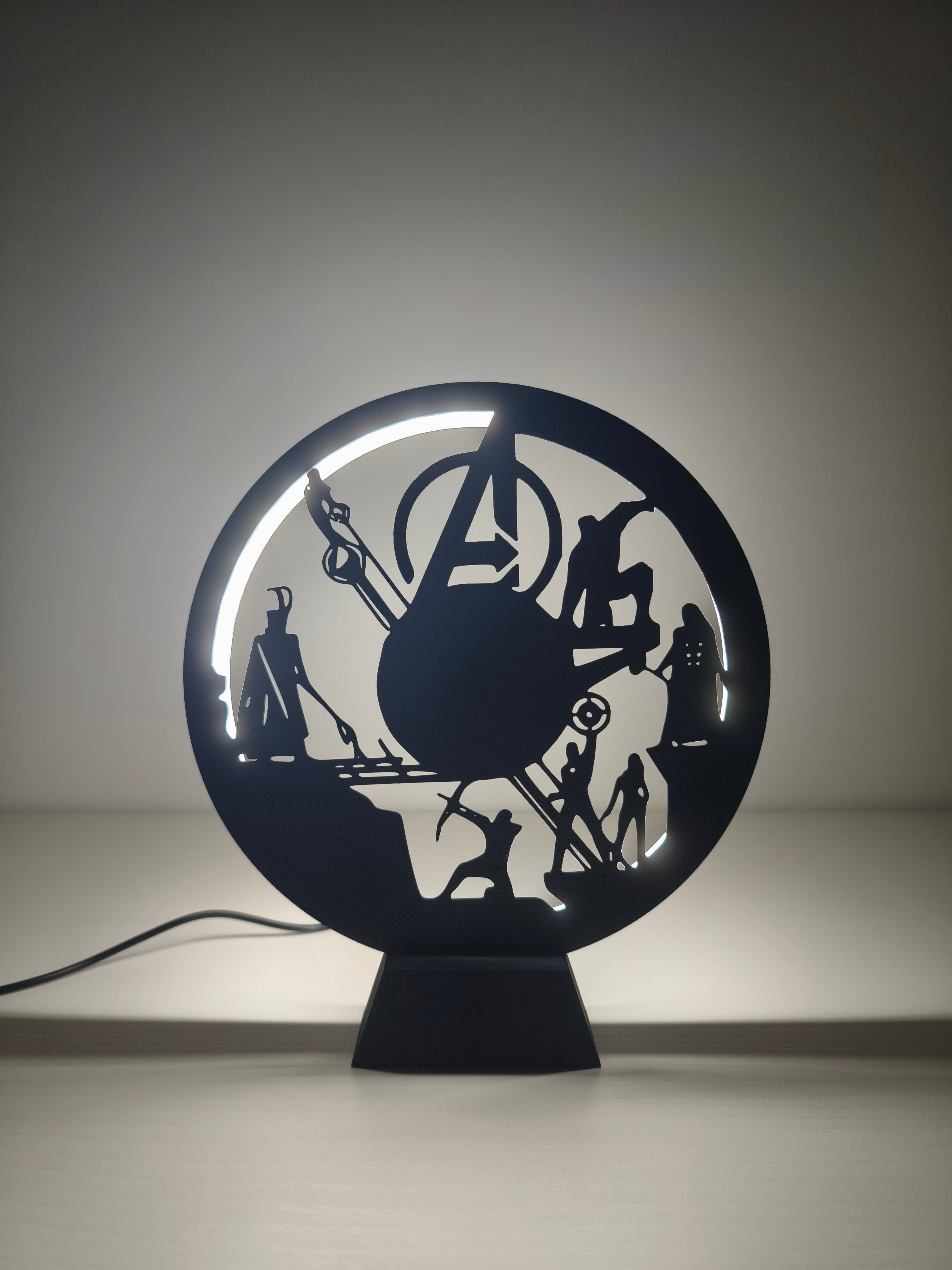 Avengers Kahramanlar Serisi: Dekoratif Siluet LED Lamba – Lambadess Özel Tasarım